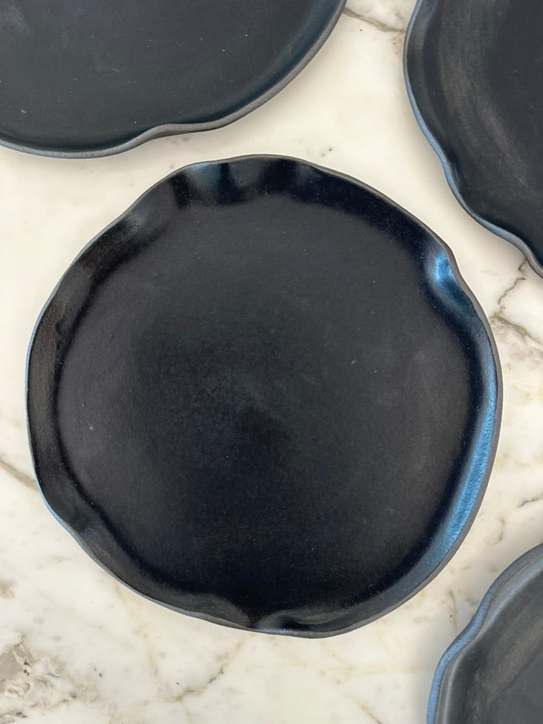 Wave Dinner Plate 11"